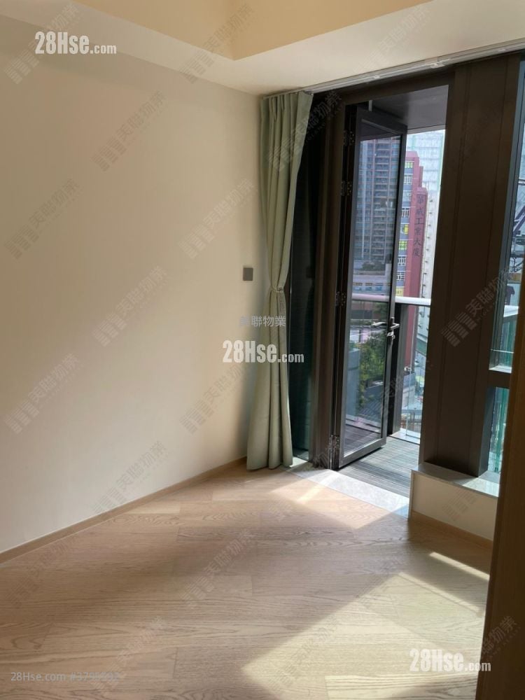 The Arles Sell 1 Bedroom 347 ft²