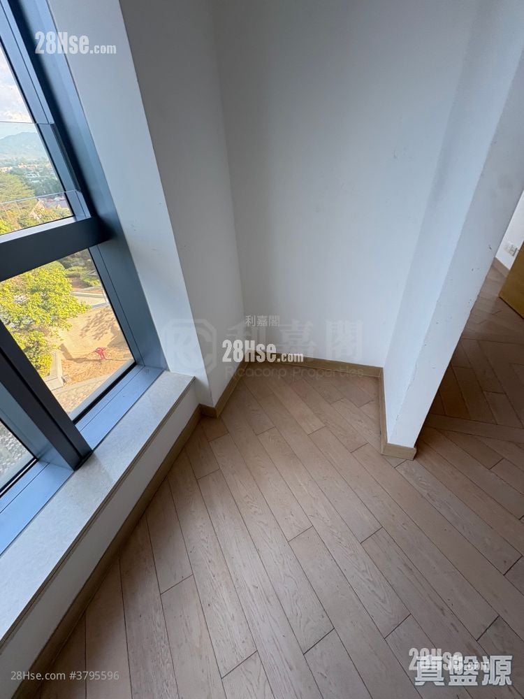 峻峦 售盘 3 房 , 1 浴室 578 平方尺