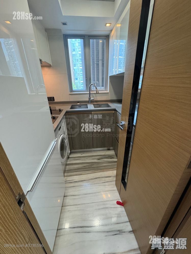 峻峦 售盘 3 房 , 1 浴室 578 平方尺