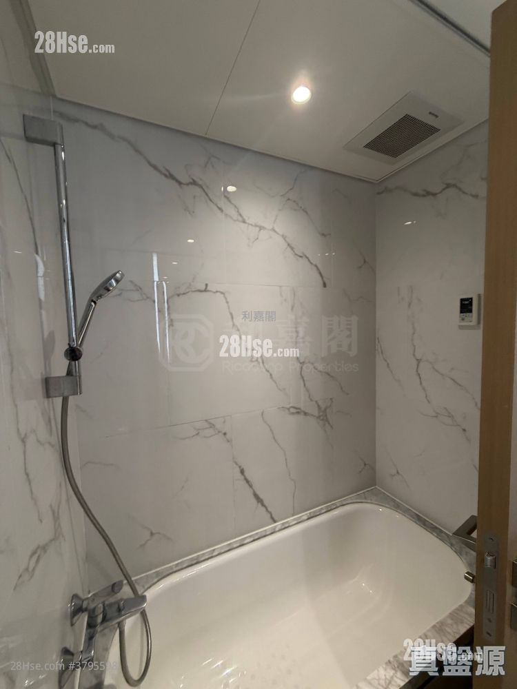 Sol City Sell 2 Bedrooms 496 ft²