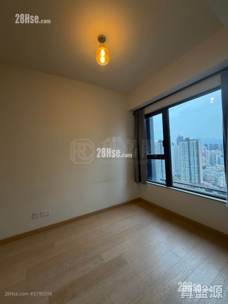 Sol City Sell 2 Bedrooms 496 ft²