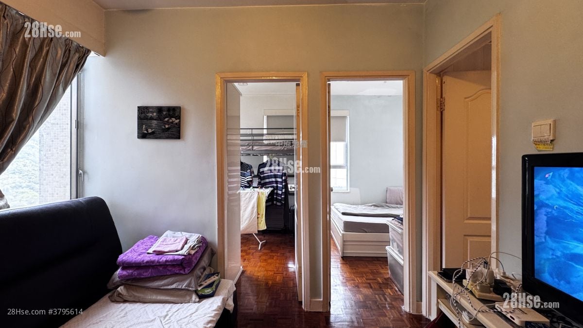 Hong Kong Garden Sell 2 Bedrooms 365 ft²