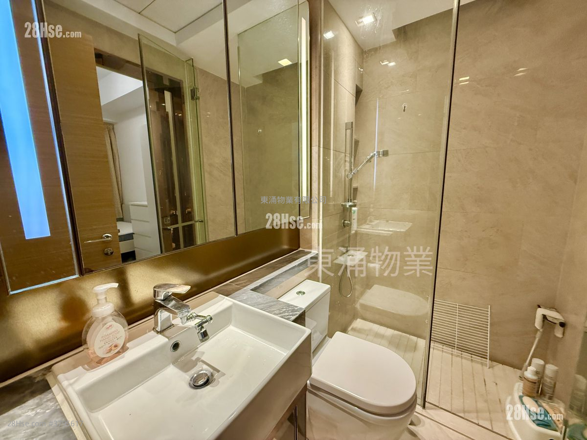 Century Link Sell 1 Bedroom , 1 Bathroom 377 ft²