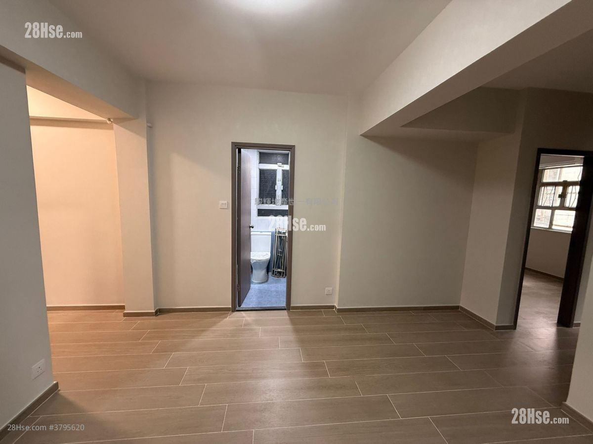 耀基大楼 租盘 3 房 , 2 浴室 700 平方尺