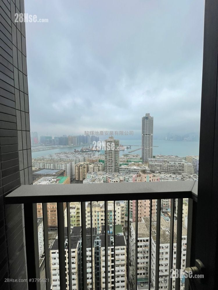 Artisan Garden Rental 1 Bedroom , 1 Bathroom 299 ft²