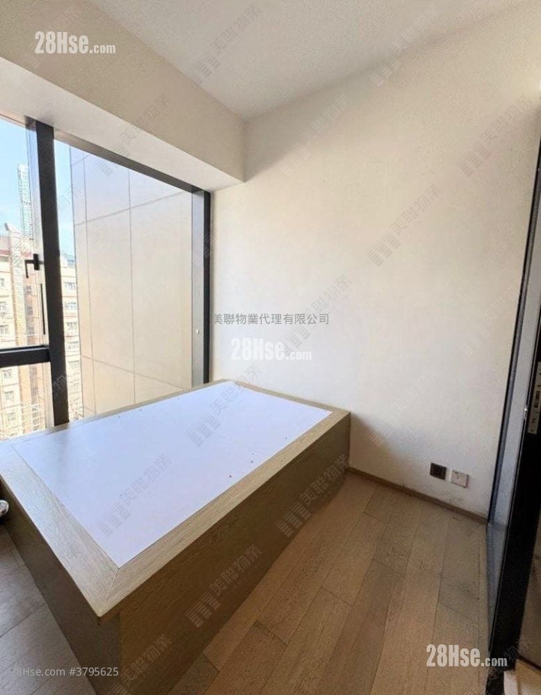 Eltanin Square Mile Sell 1 Bedroom , 1 Bathroom 255 ft²