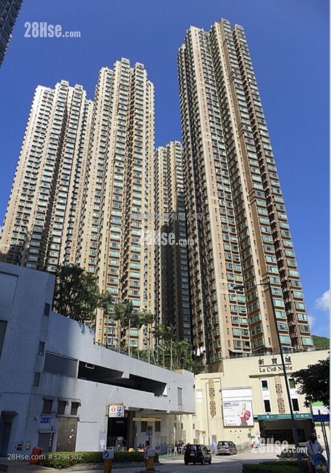 building outlook: La Cite Noble Sell 3 Bedrooms 644 ft²