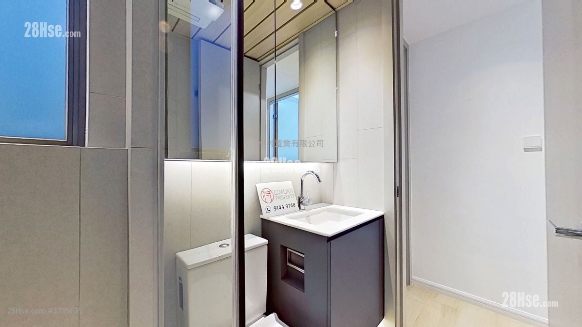 bathroom: Madera Garden Rental 2 Bedrooms , 1 Bathroom 377 ft²