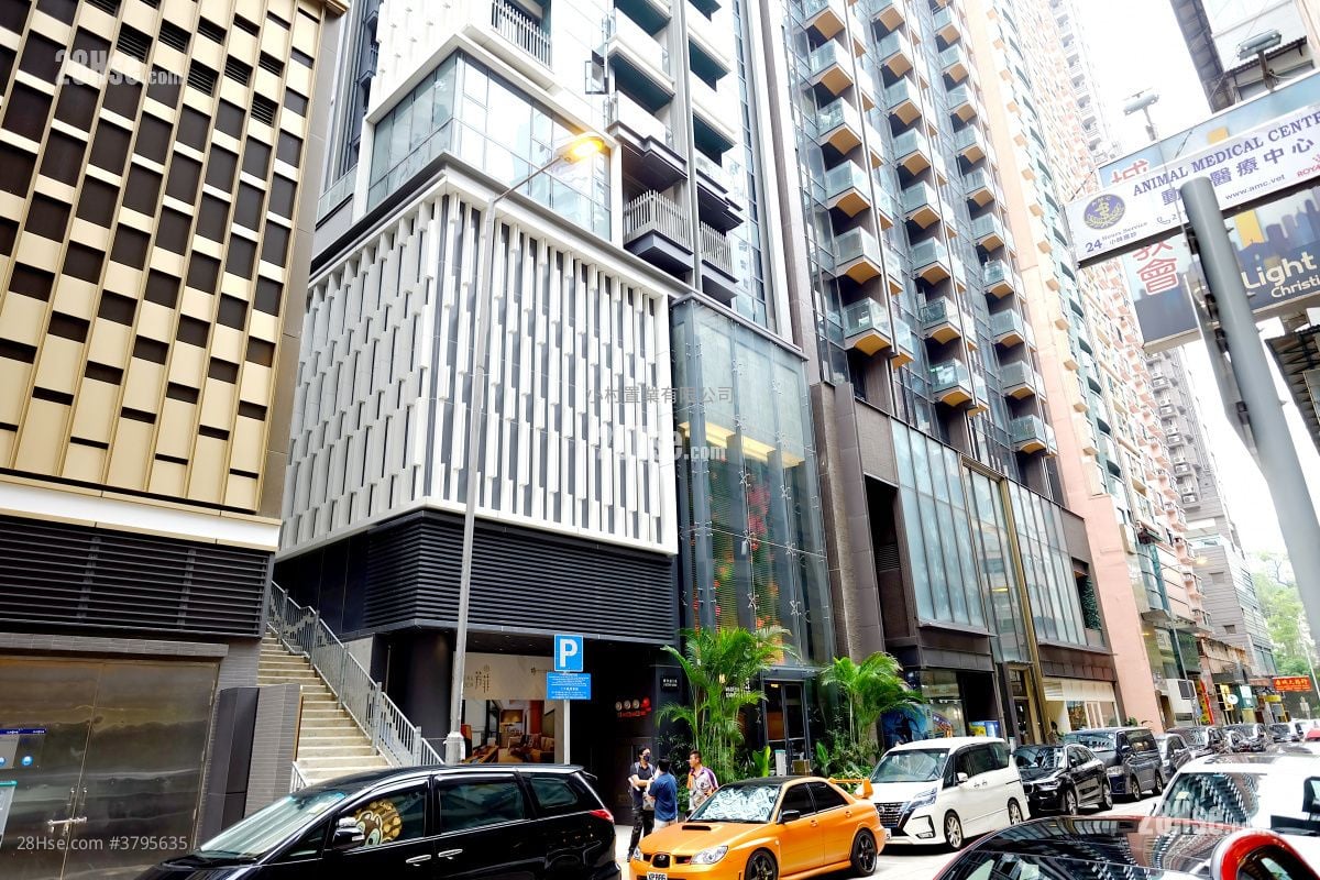 building outlook: Madera Garden Rental 2 Bedrooms , 1 Bathroom 377 ft²