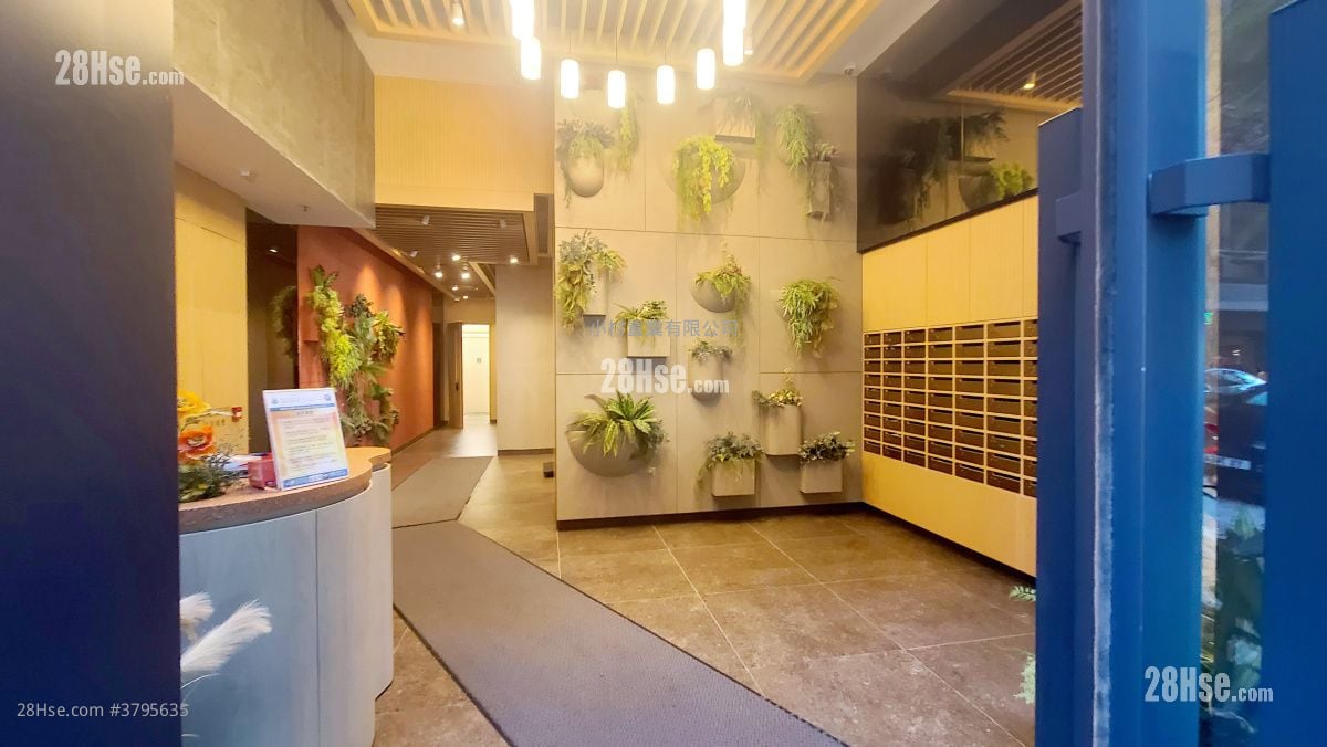 Lobby: Madera Garden Rental 2 Bedrooms , 1 Bathroom 377 ft²