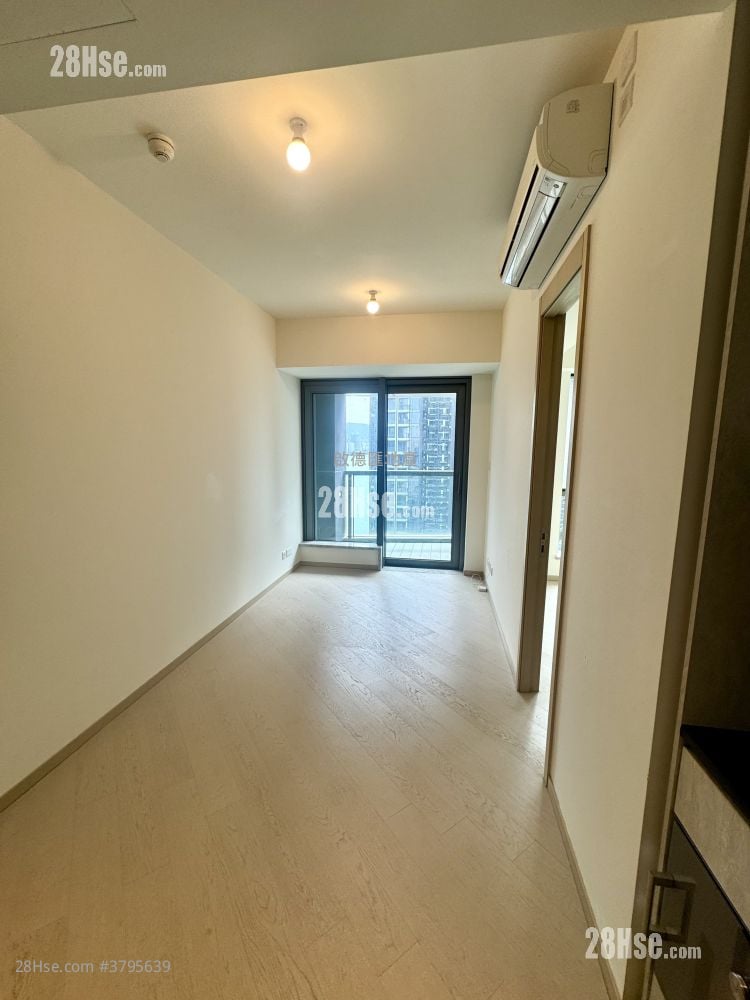 One Victoria Rental 1 Bedroom , 1 Bathroom 338 ft²