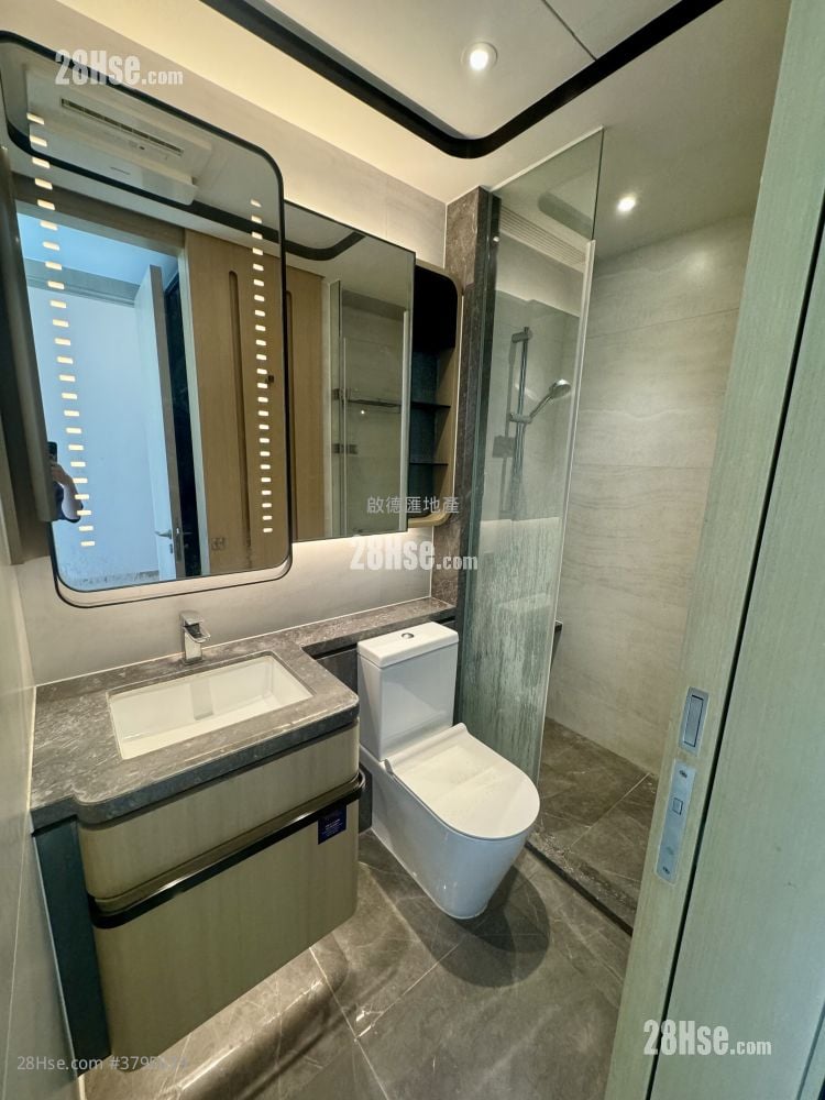 One Victoria Rental 1 Bedroom , 1 Bathroom 338 ft²