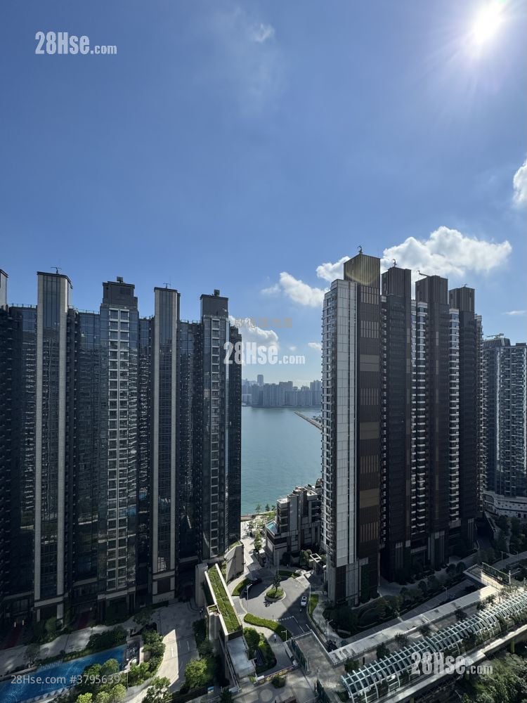 One Victoria Rental 1 Bedroom , 1 Bathroom 338 ft²