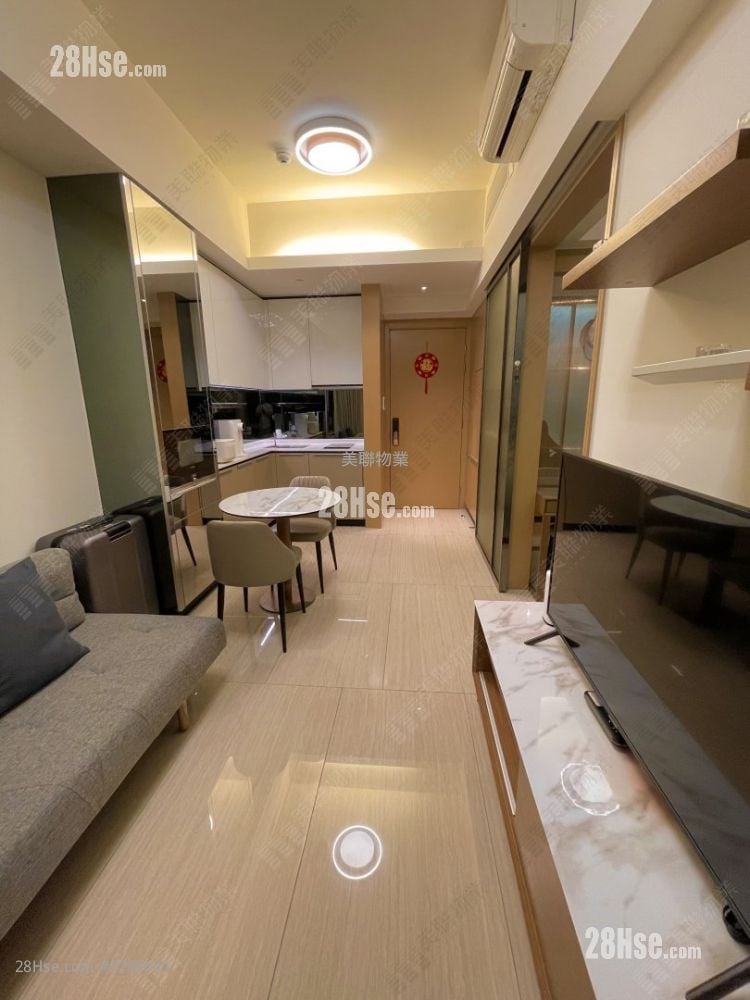 Cullinan West Rental 1 Bedroom , 1 Bathroom 358 ft²