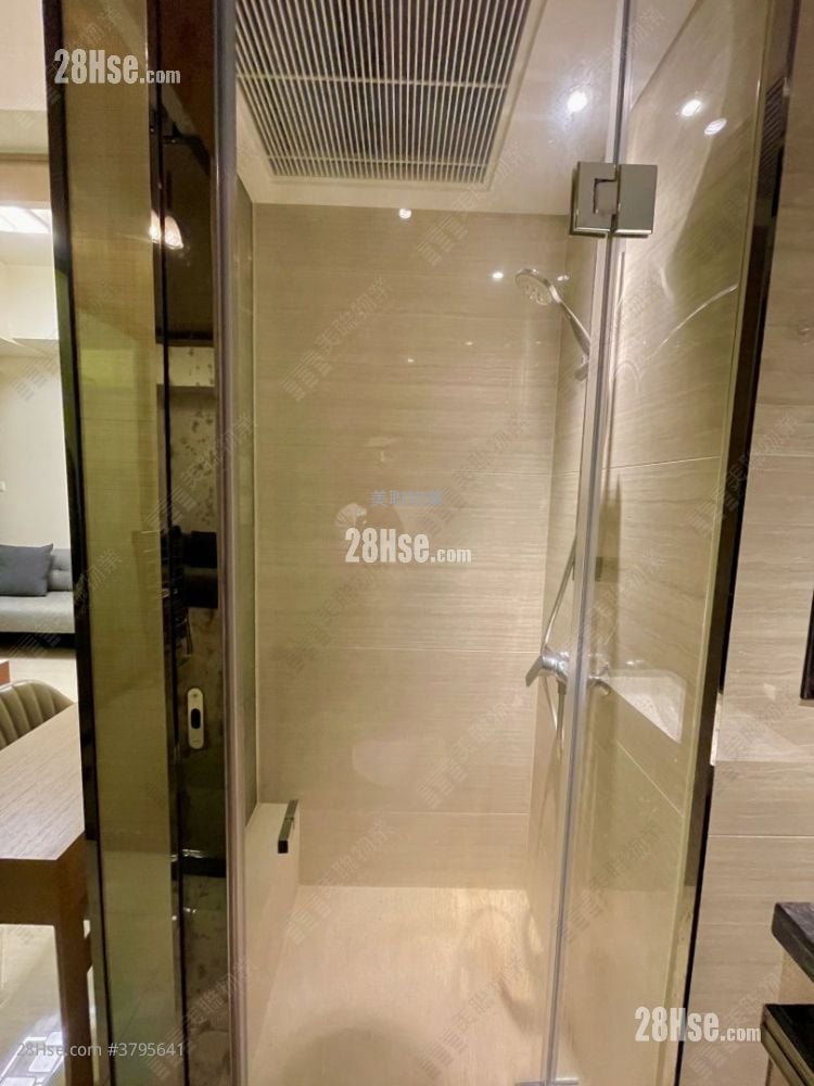 Cullinan West Rental 1 Bedroom , 1 Bathroom 358 ft²