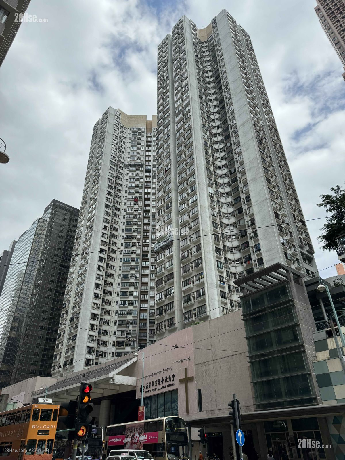 康泽花园 售盘 3 房 , 1 浴室 601 平方尺