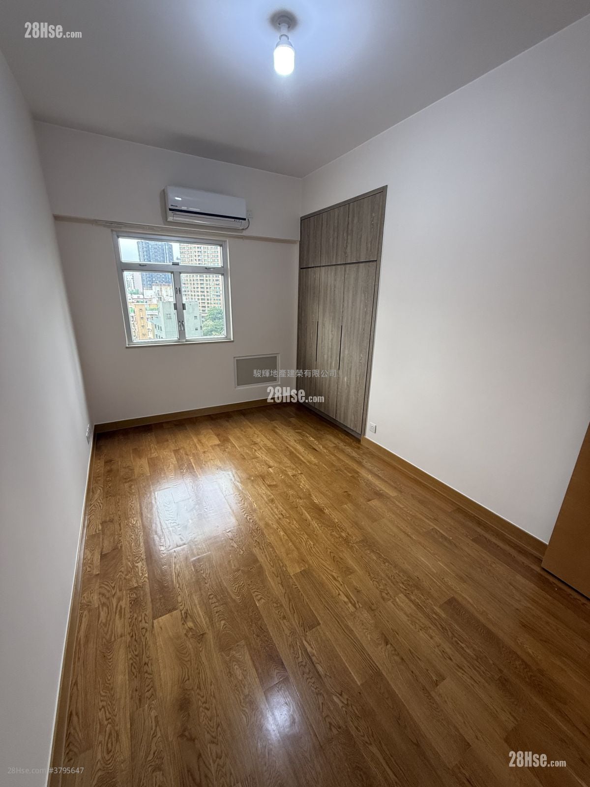 The Dahfuldy Rental 4 Bedrooms , 3 Bathrooms 1,514 ft²