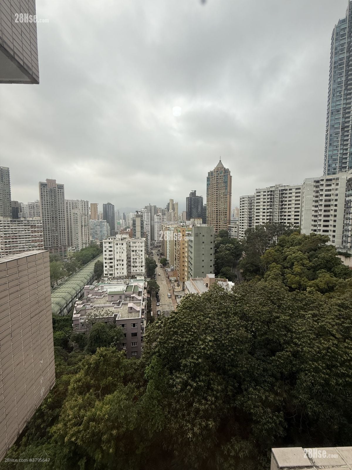 The Dahfuldy Rental 4 Bedrooms , 3 Bathrooms 1,514 ft²