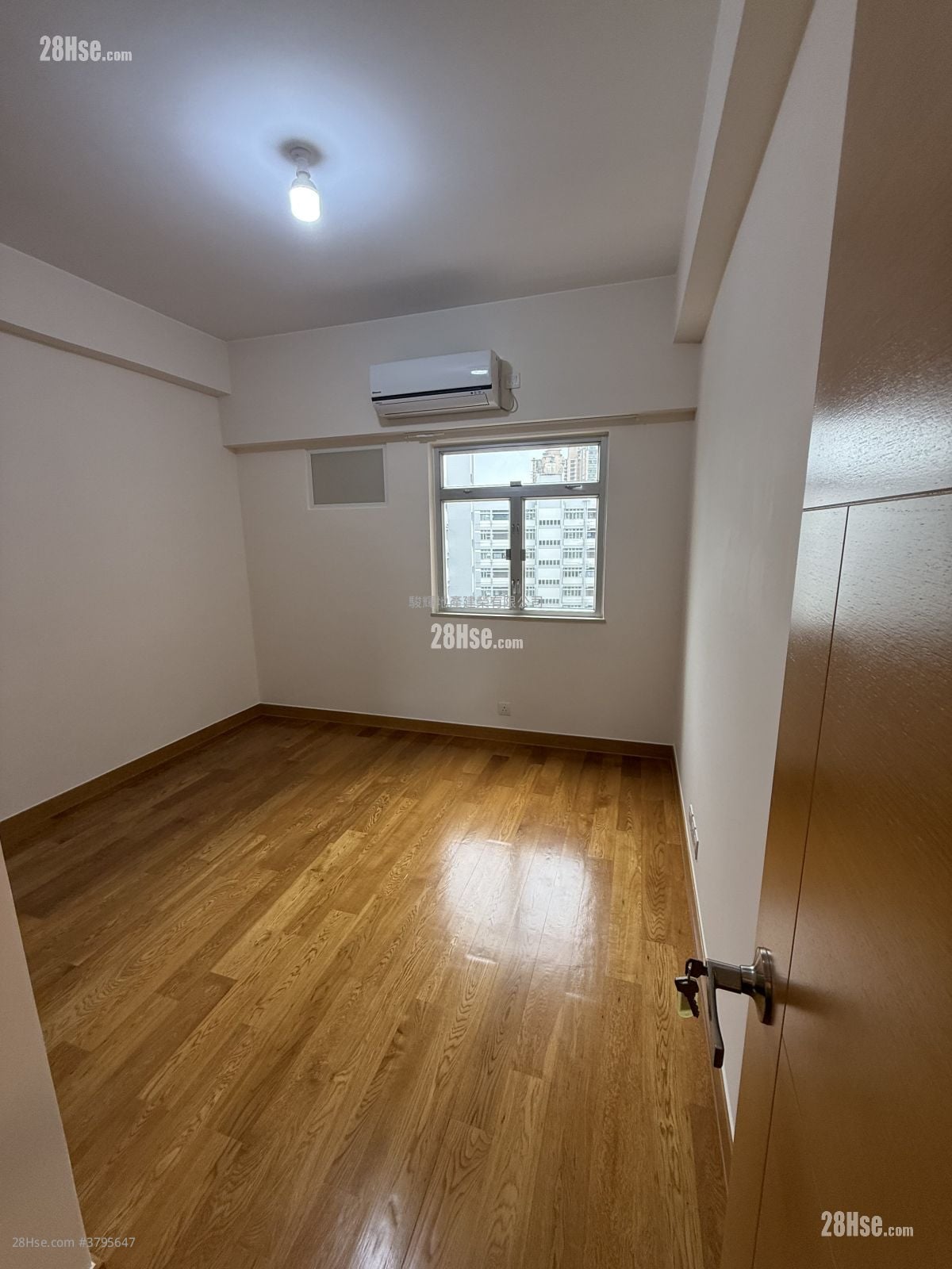 The Dahfuldy Rental 4 Bedrooms , 3 Bathrooms 1,514 ft²