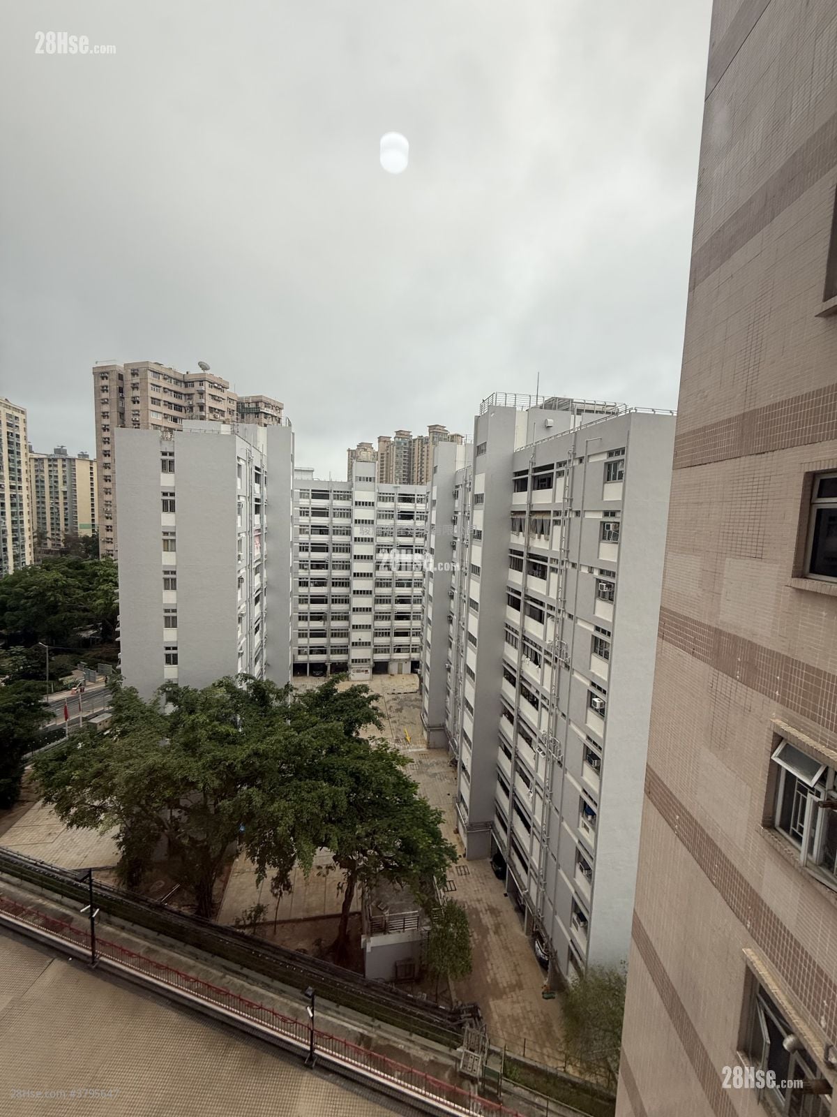 The Dahfuldy Rental 4 Bedrooms , 3 Bathrooms 1,514 ft²