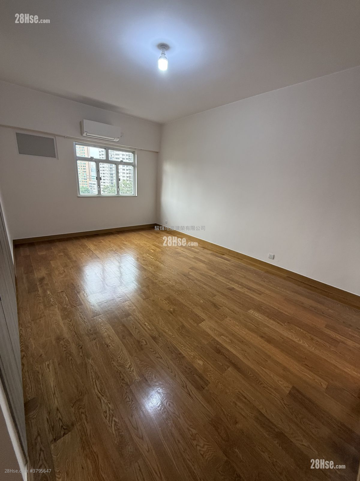 The Dahfuldy Rental 4 Bedrooms , 3 Bathrooms 1,514 ft²