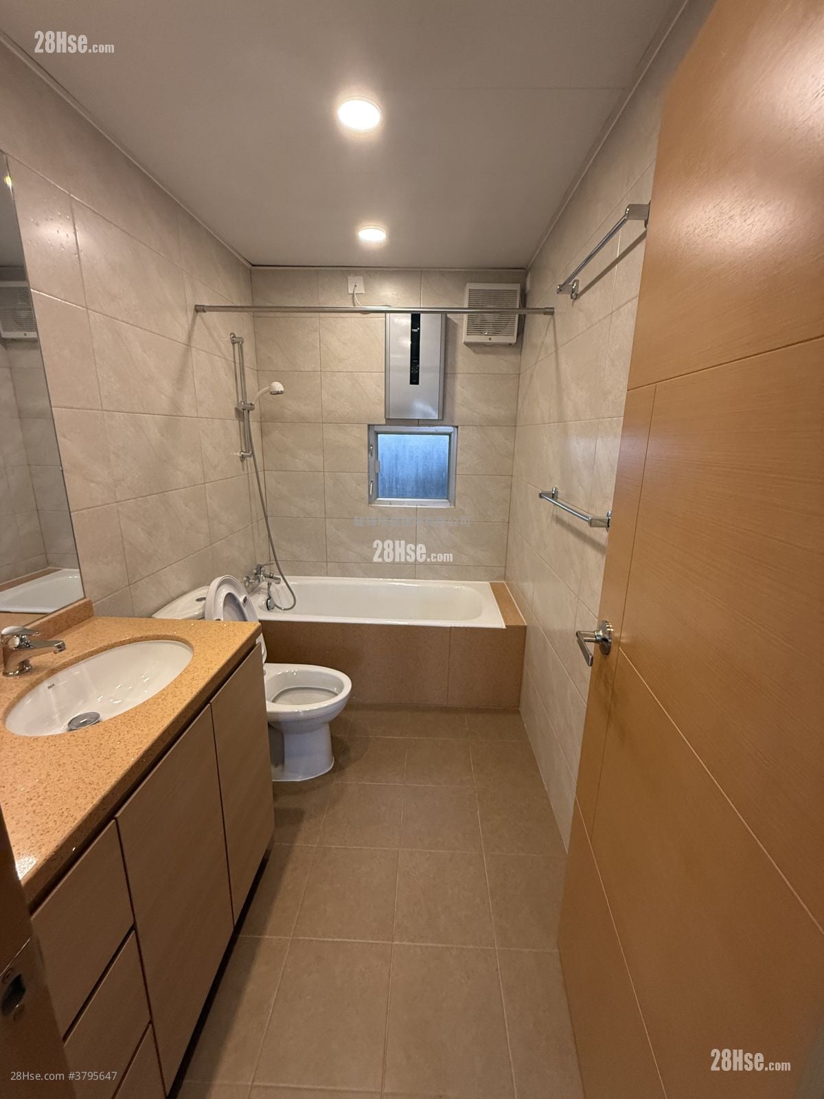 The Dahfuldy Rental 4 Bedrooms , 3 Bathrooms 1,514 ft²