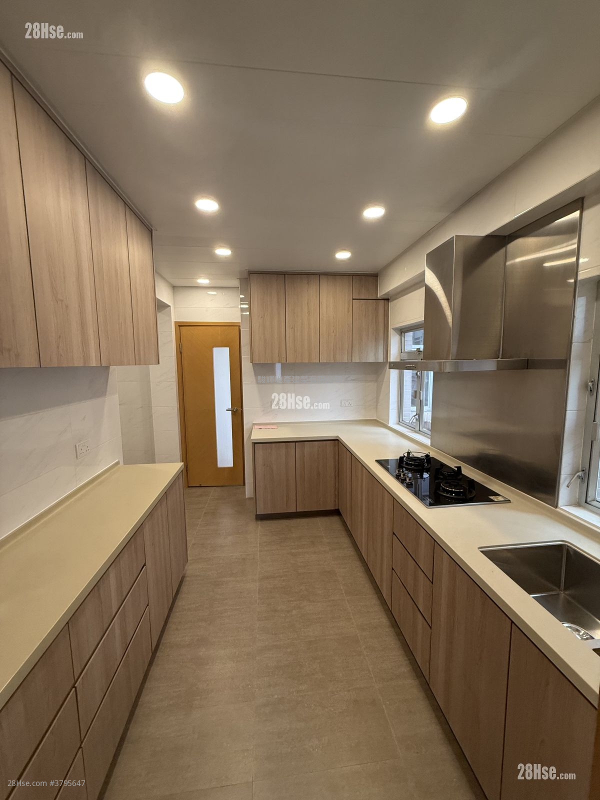 The Dahfuldy Rental 4 Bedrooms , 3 Bathrooms 1,514 ft²