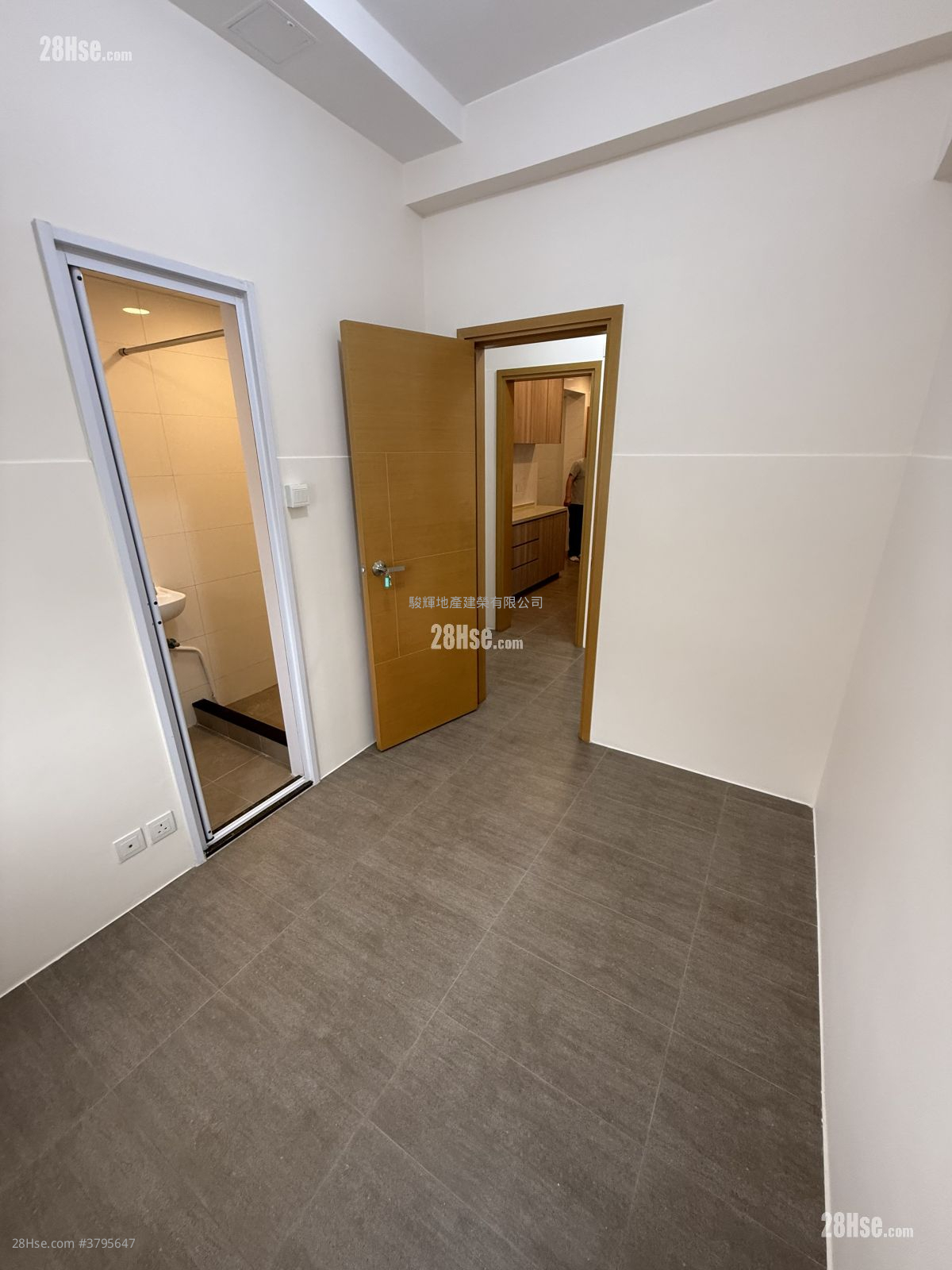 The Dahfuldy Rental 4 Bedrooms , 3 Bathrooms 1,514 ft²