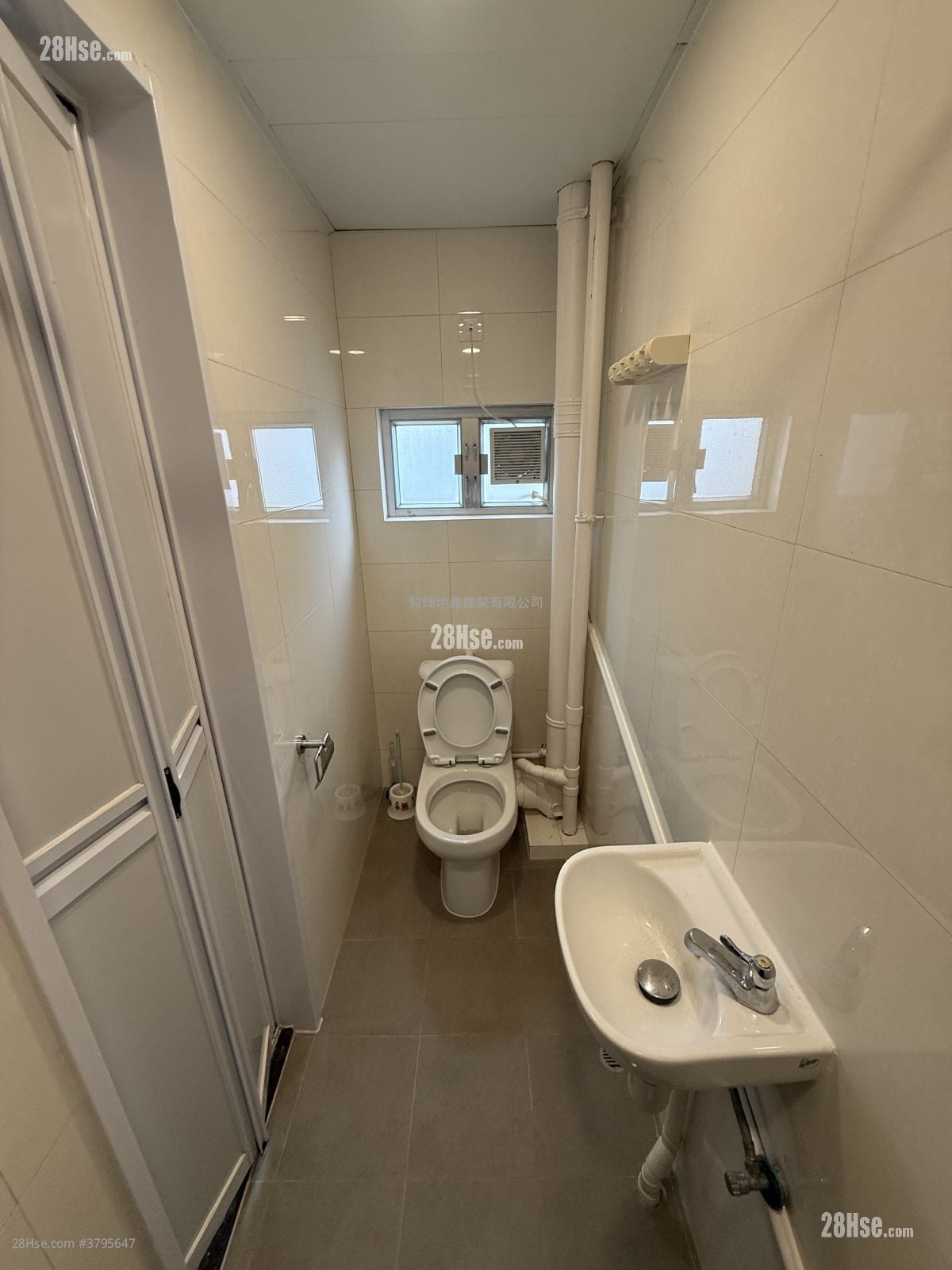 The Dahfuldy Rental 4 Bedrooms , 3 Bathrooms 1,514 ft²