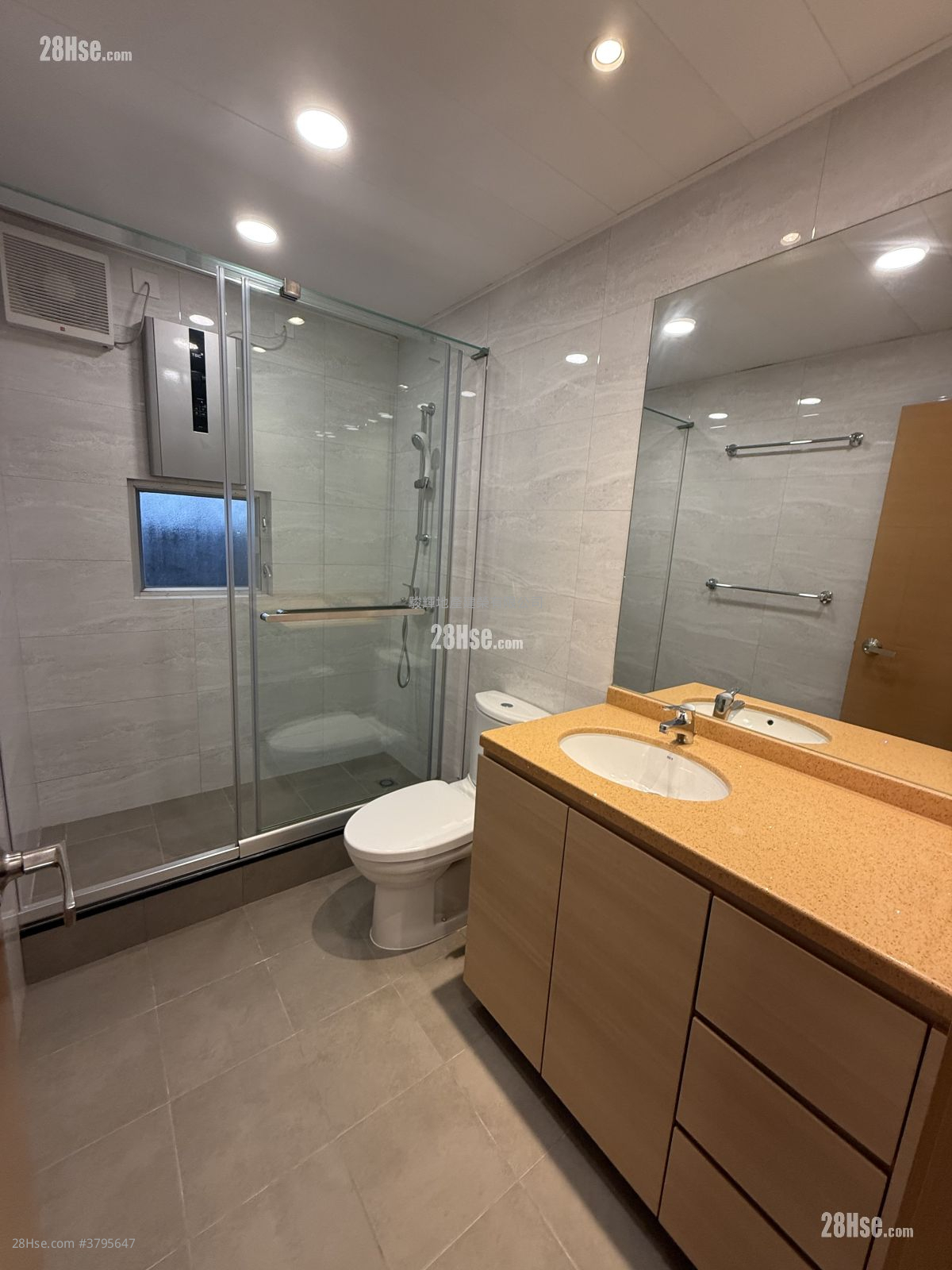 The Dahfuldy Rental 4 Bedrooms , 3 Bathrooms 1,514 ft²