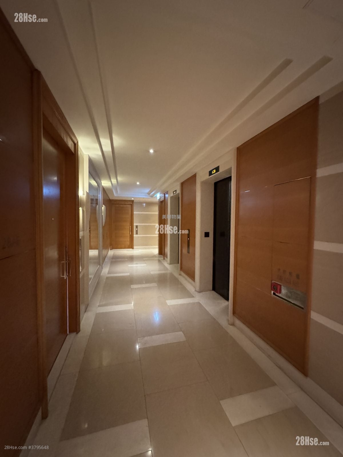 大堂: 晋名峰 租盘 2 房 , 1 浴室 568 平方尺