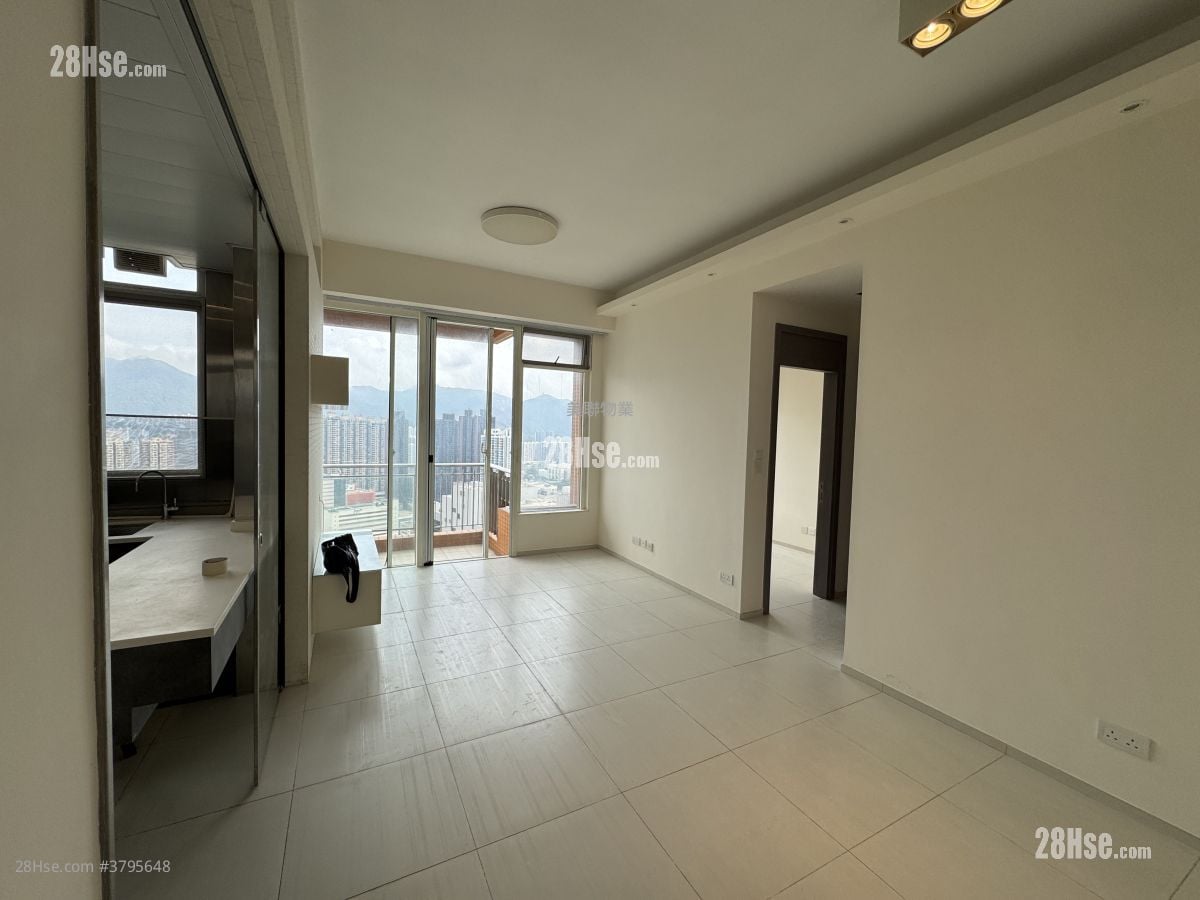 厅: 晋名峰 租盘 2 房 , 1 浴室 568 平方尺