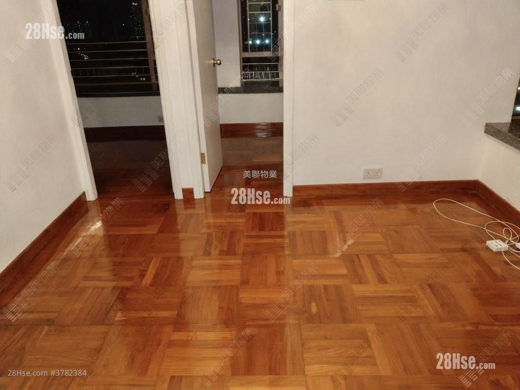 La Cite Noble Sell 2 Bedrooms , 1 Bathroom 377 ft²