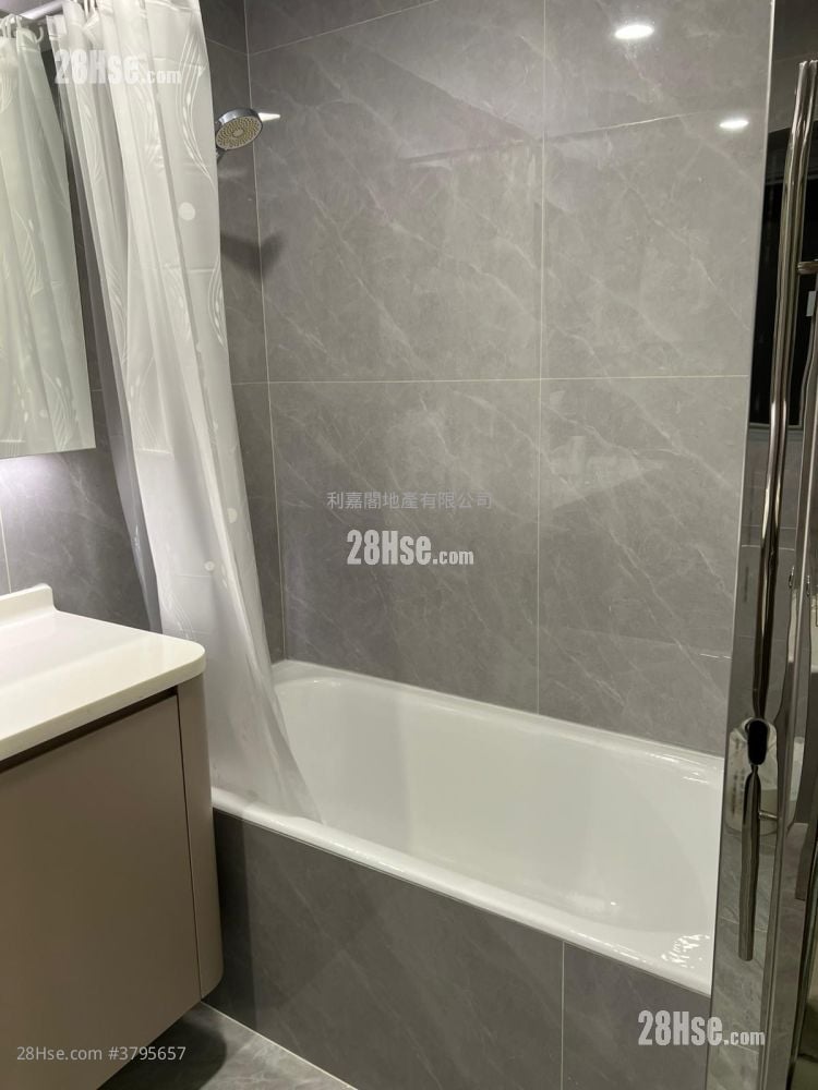 蓝天海岸 租盘 3 房 , 2 浴室 912 平方尺