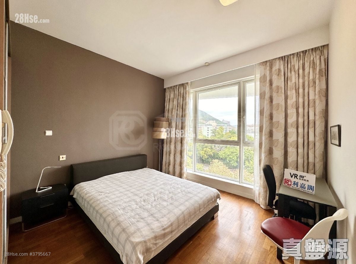 33 Cape Road Sell 3 Bedrooms , 3 Bathrooms 2,382 ft²