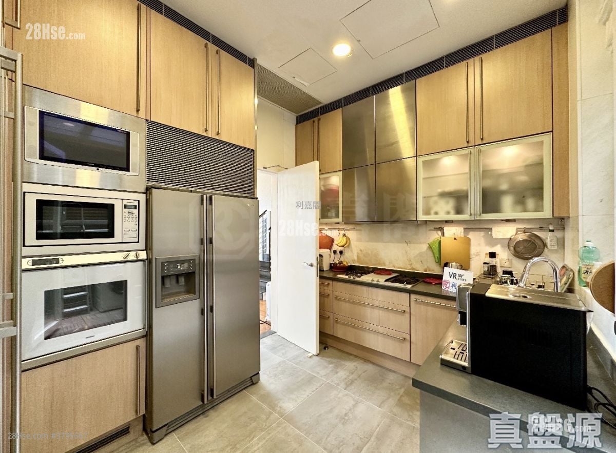 33 Cape Road Sell 3 Bedrooms , 3 Bathrooms 2,382 ft²