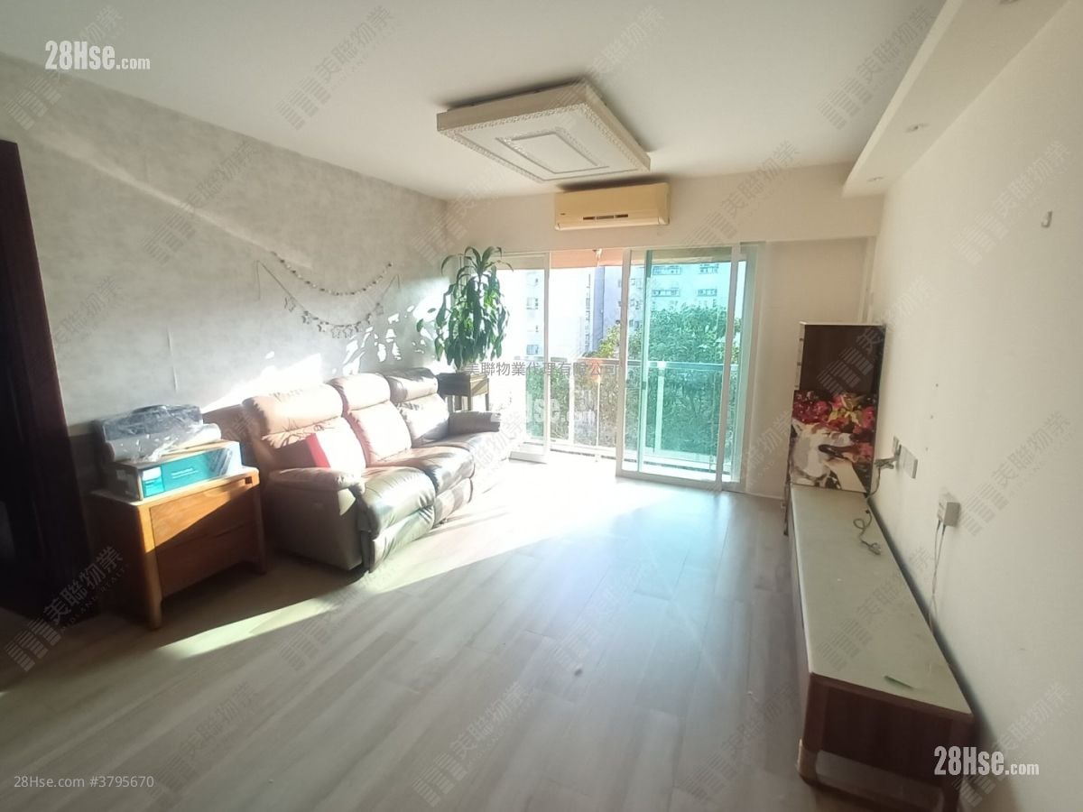 毕架山花园 售盘 3 房 809 平方尺