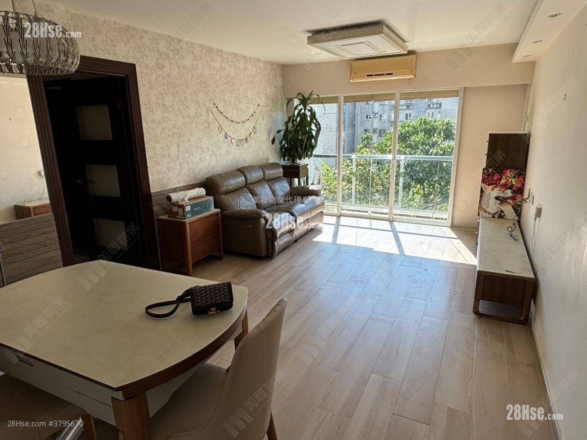 毕架山花园 售盘 3 房 809 平方尺