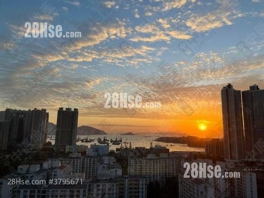 Seaside Sonata Sell 3 Bedrooms , 2 Bathrooms 723 ft²