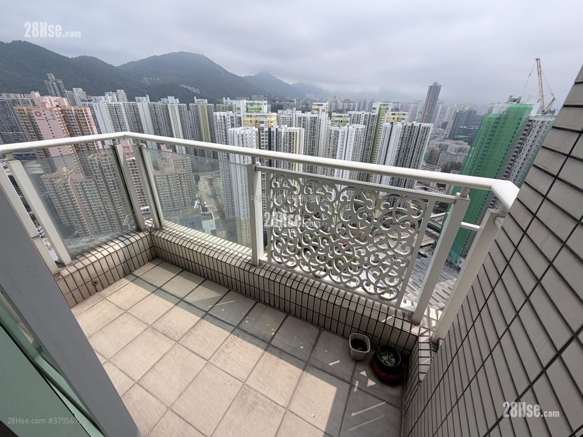 The Sparkle Sell 2 Bedrooms , 1 Bathroom 422 ft²