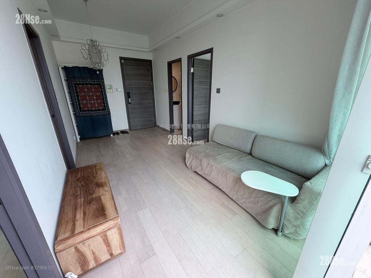 The Sparkle Sell 2 Bedrooms , 1 Bathroom 422 ft²