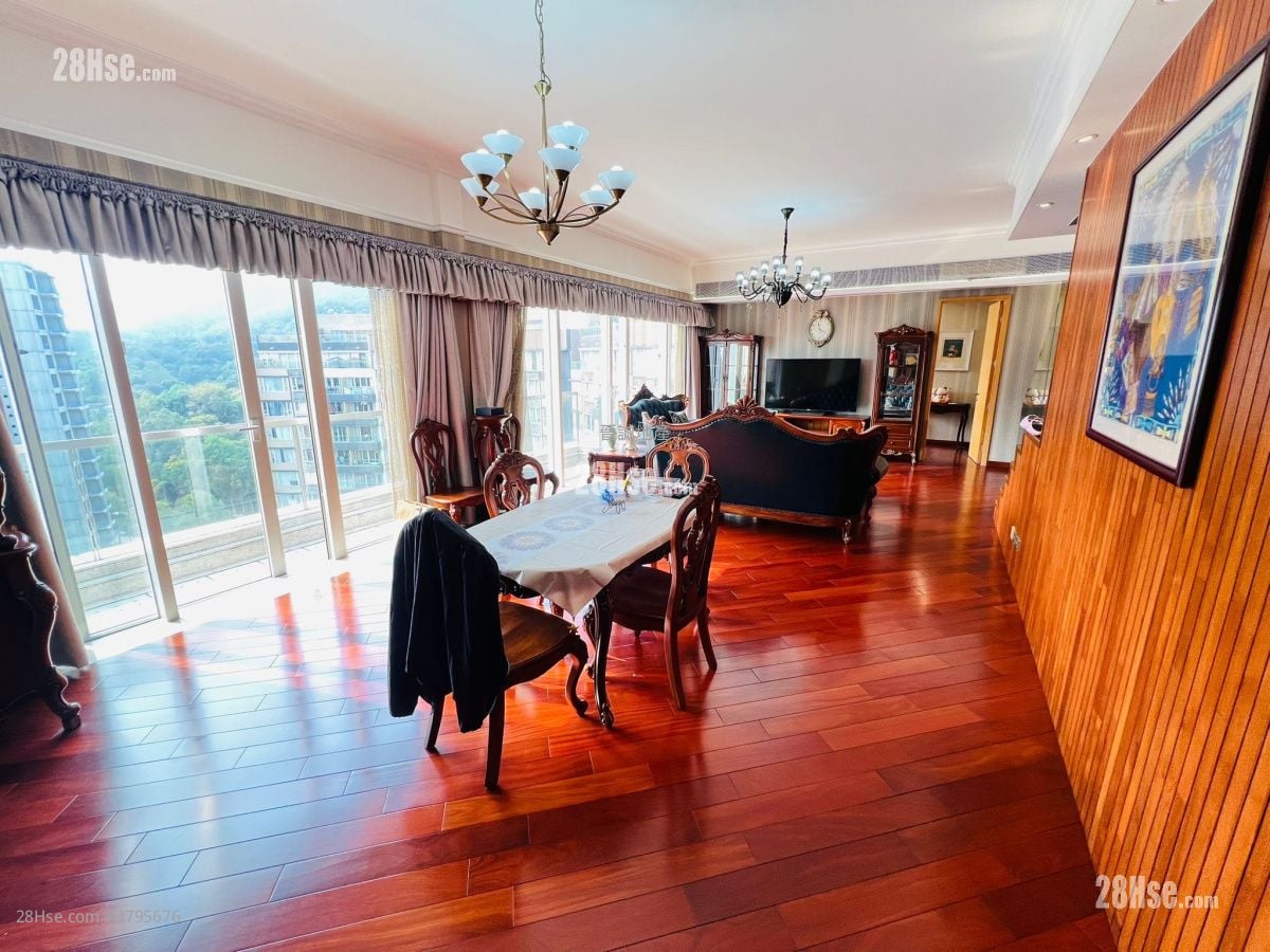 Avignon Sell 5+ Bedrooms , 4 Bathrooms 1,646 ft²