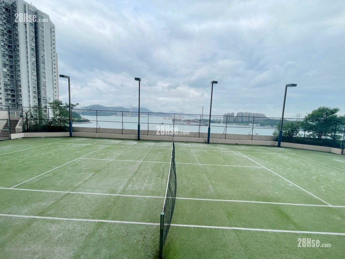 Sea Crest Villa Sell 2 Bedrooms , 1 Bathroom 454 ft²