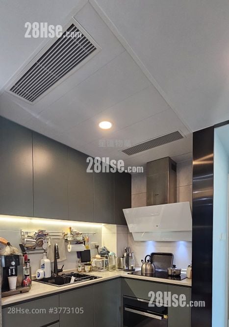 Royal Peninsula Sell 2 Bedrooms , 1 Bathroom 592 ft²