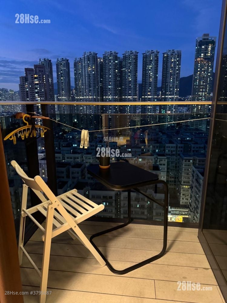 Eltanin Square Mile Sell Studio , 1 Bathroom 198 ft²