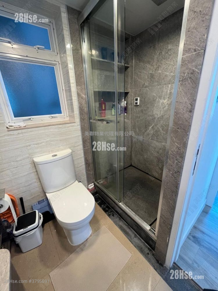 领凯 售盘 4 房 , 2 浴室 1,002 平方尺