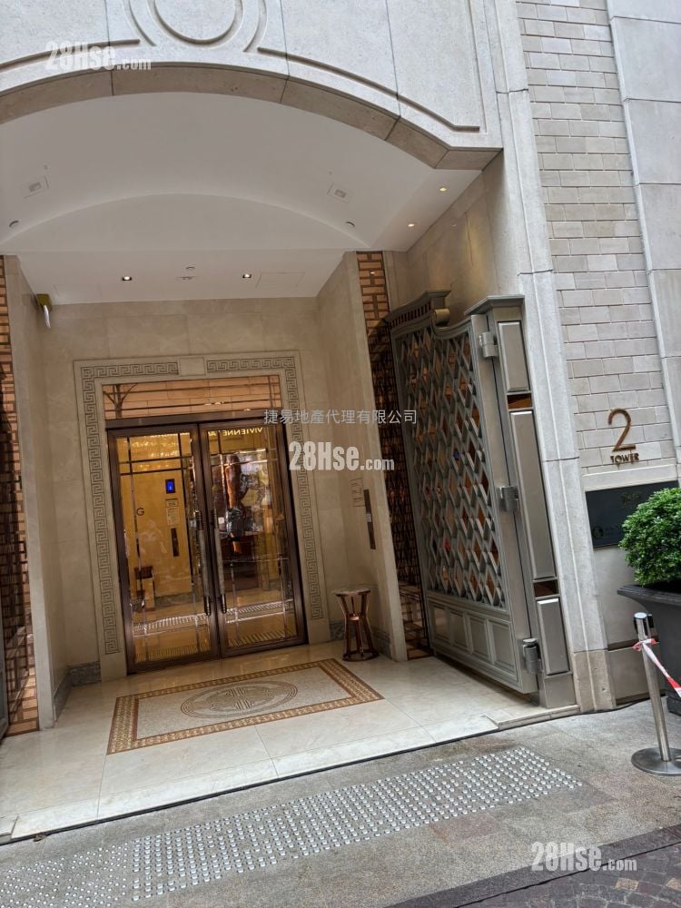 The Avenue Rental 338 ft²