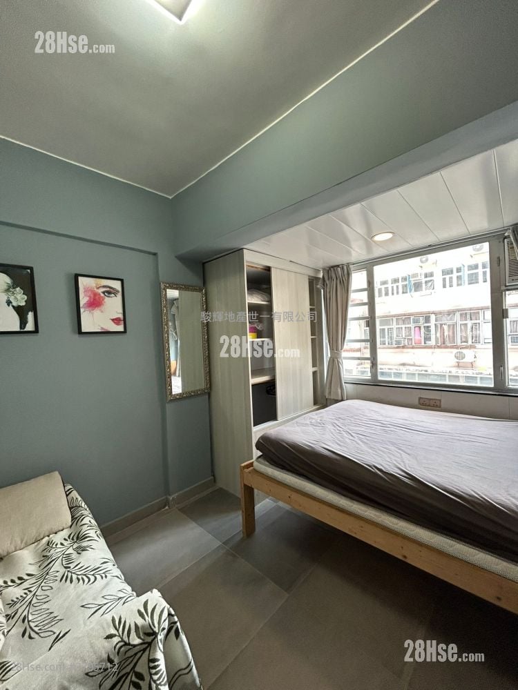 Kiu Fung Mansion Sell 4 Bedrooms , 2 Bathrooms 617 ft²