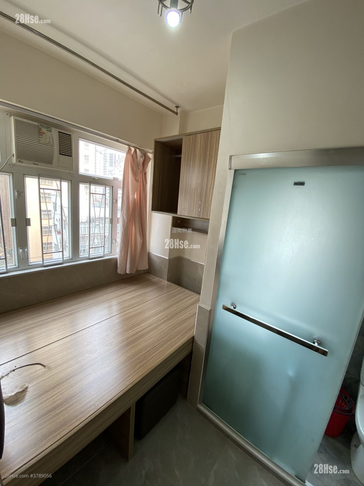 Apartment Rental Studio , 1 Bathroom 170 ft²