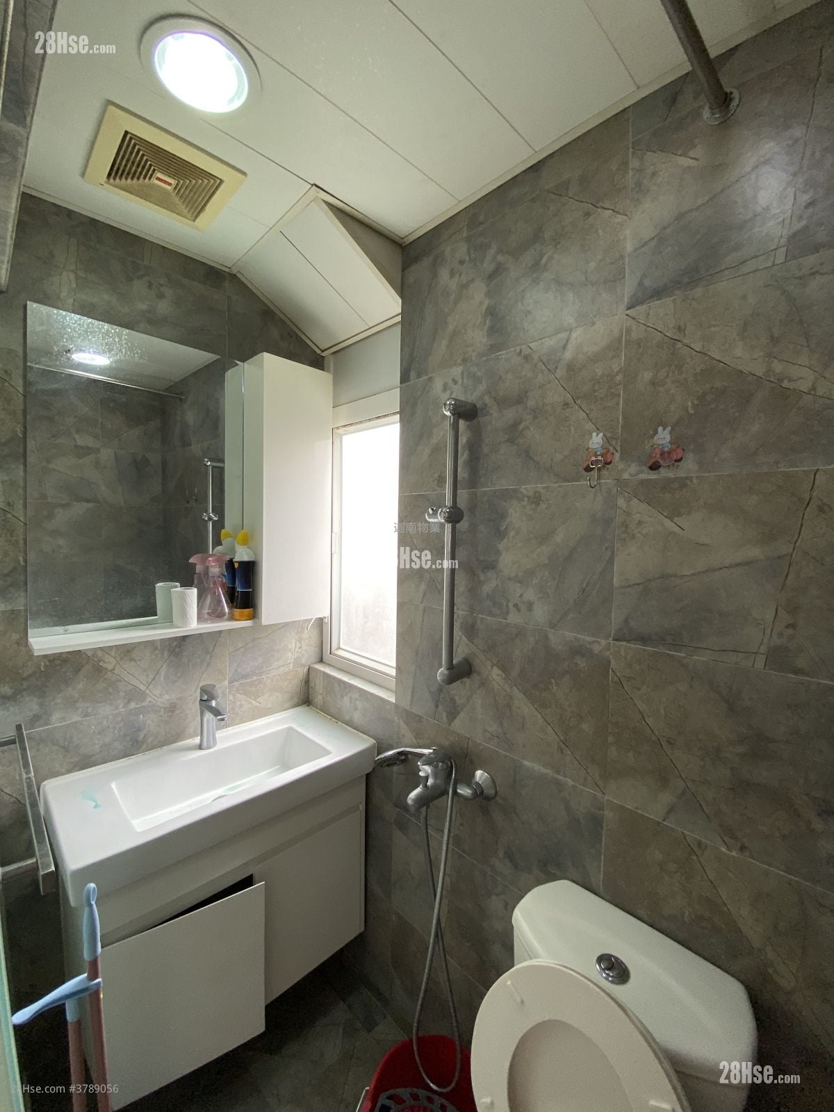 Apartment Rental Studio , 1 Bathroom 170 ft²